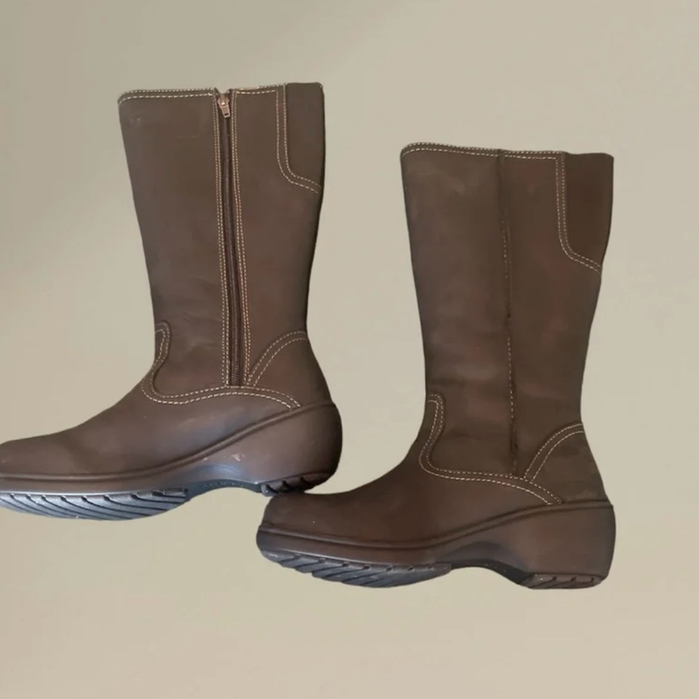 LL Bean boots size 8 worn once. To big and never returned